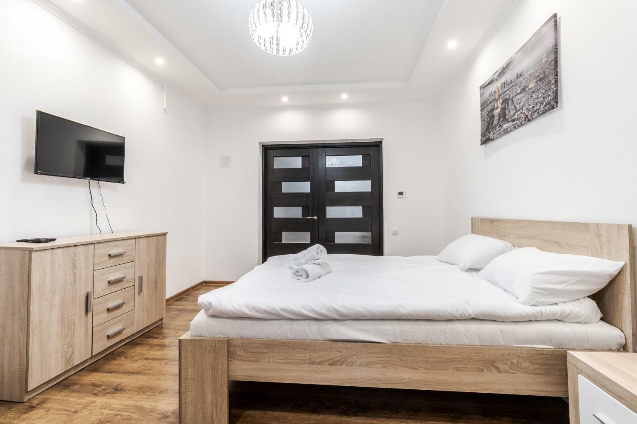 Homey Apartment Львов Экстерьер фото
